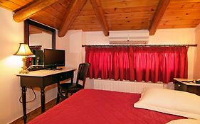 Hotel Varonos